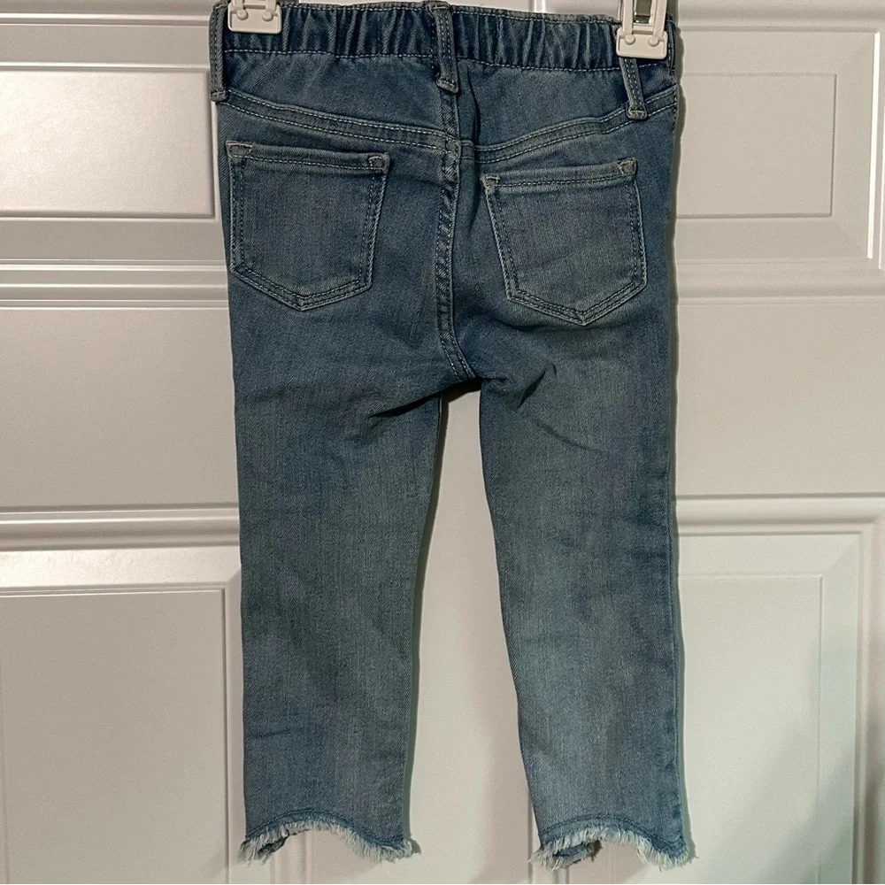 Old Navy Toddler Rockstar Jegging 2T Adjustable Waist 360 Stretch Denim Fray Hem